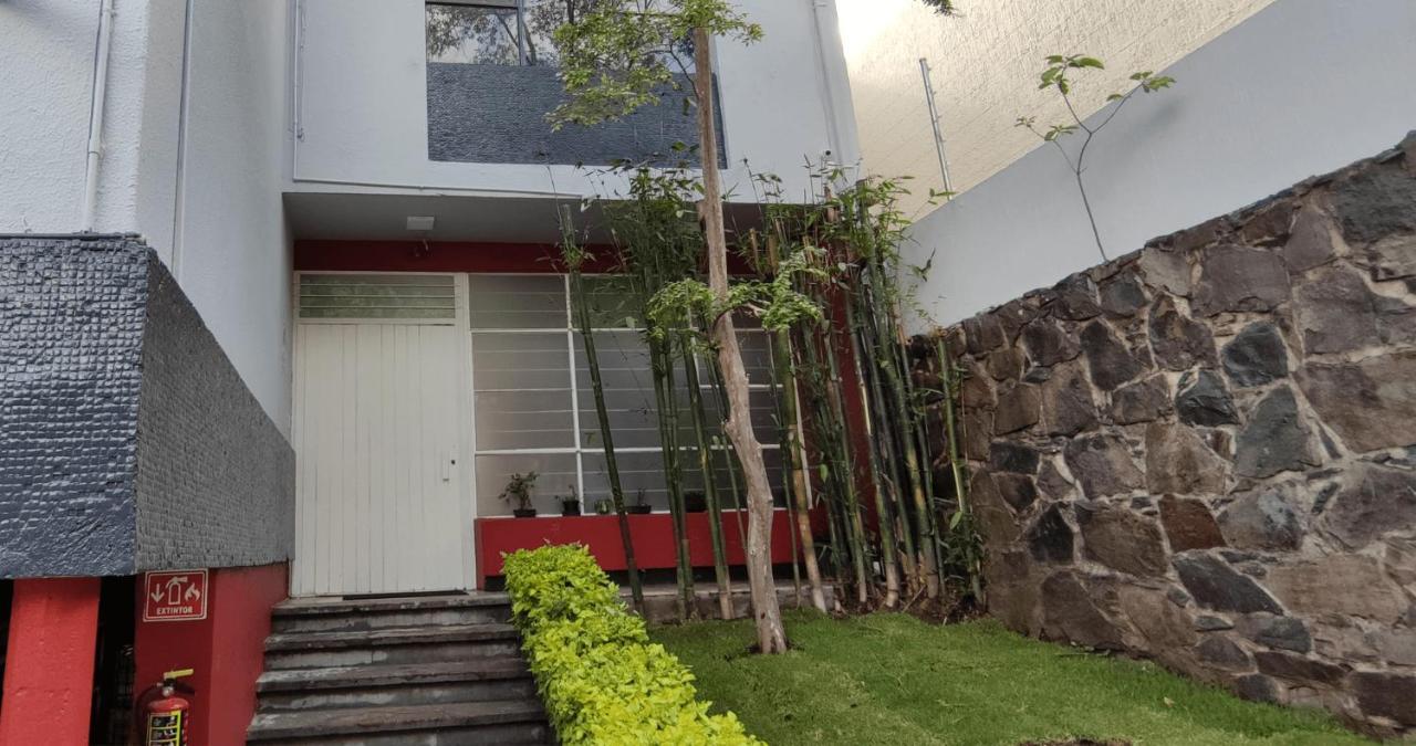 Habitaciones Privadas Con Bano Propio En Una Zona Segura Y Centrica De Guadalajara. Extérieur photo